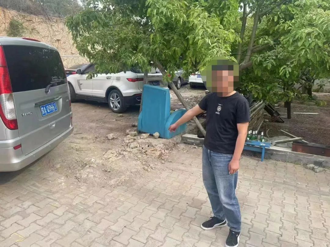 DƬ